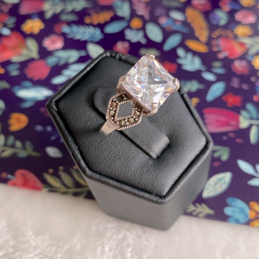 .925 Sterling Silver Vintage Size 8.5